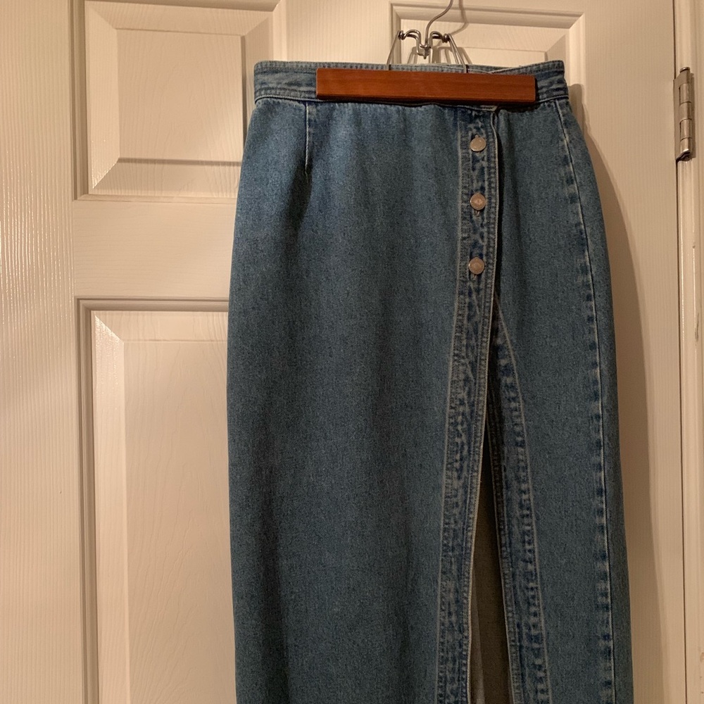 Demin long skirt with slit